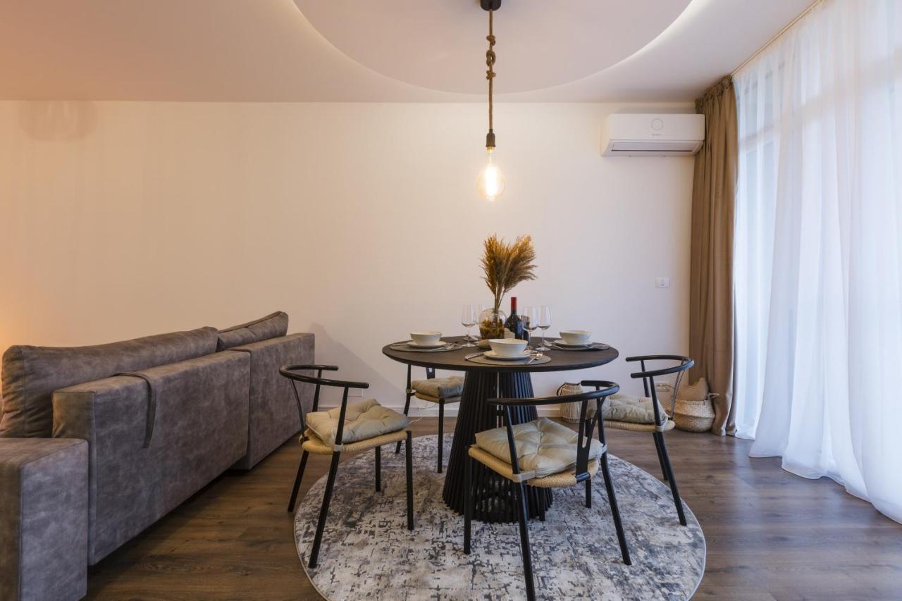 טימישוארה Apartment Near Iulius Mall With Balcony & Private Parking מראה חיצוני תמונה