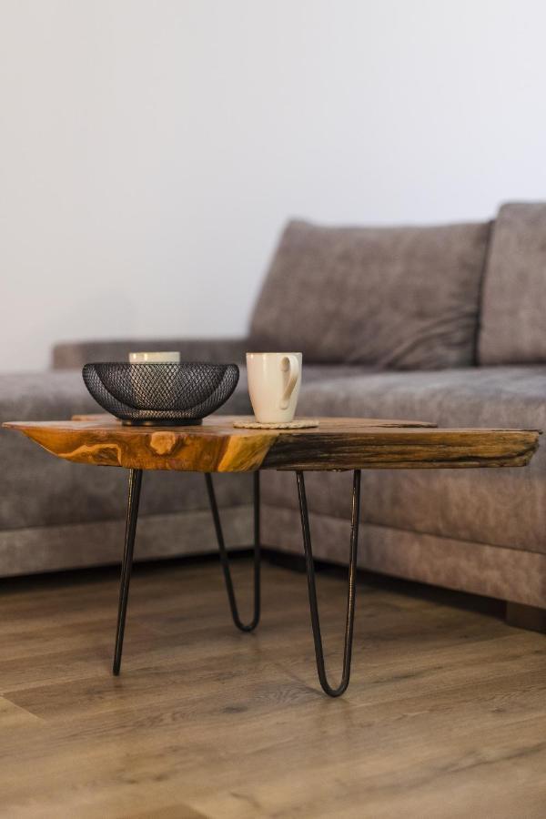 טימישוארה Apartment Near Iulius Mall With Balcony & Private Parking מראה חיצוני תמונה