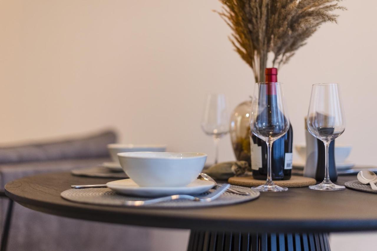 טימישוארה Apartment Near Iulius Mall With Balcony & Private Parking מראה חיצוני תמונה