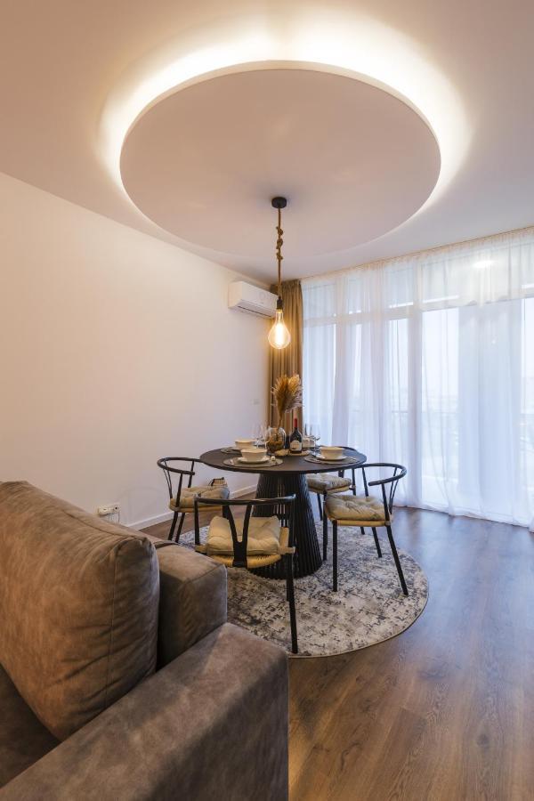 טימישוארה Apartment Near Iulius Mall With Balcony & Private Parking מראה חיצוני תמונה